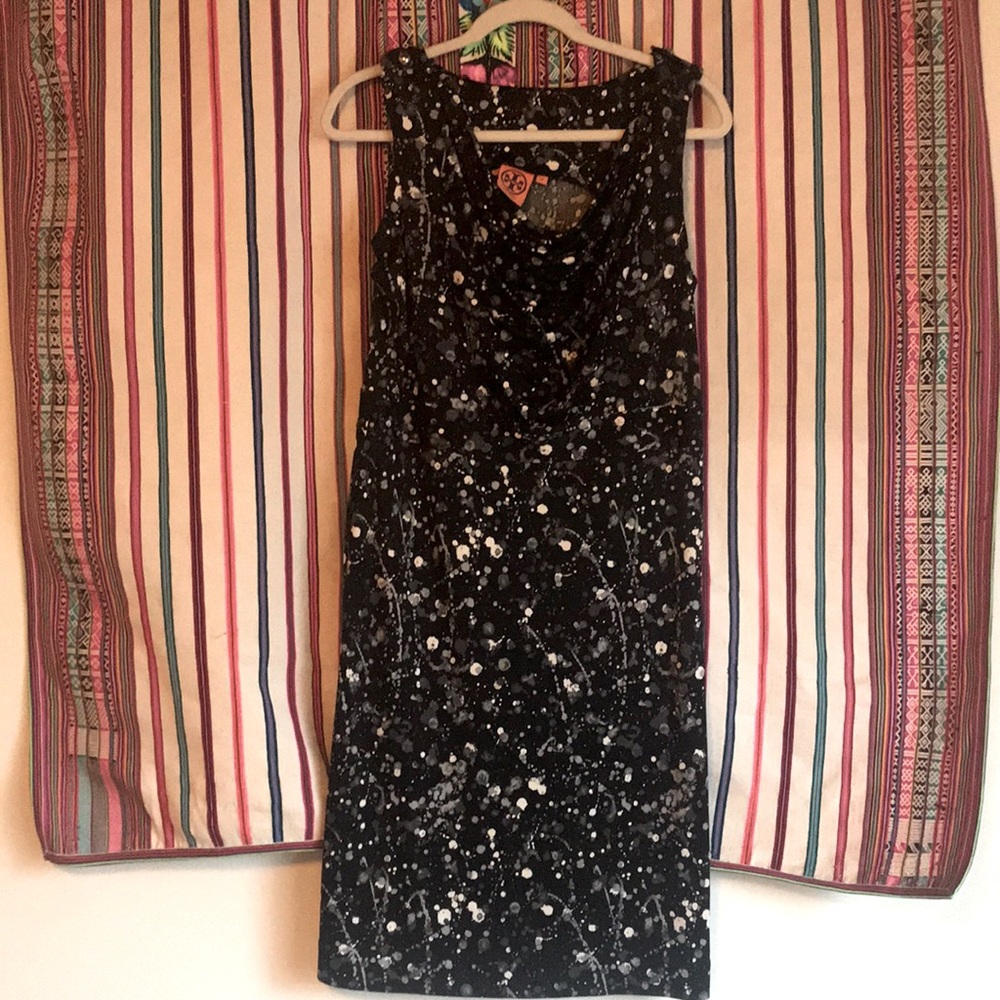 Tory Burch 100% Silk Jersey Jackson Pollock splash print Size M - stretchy!